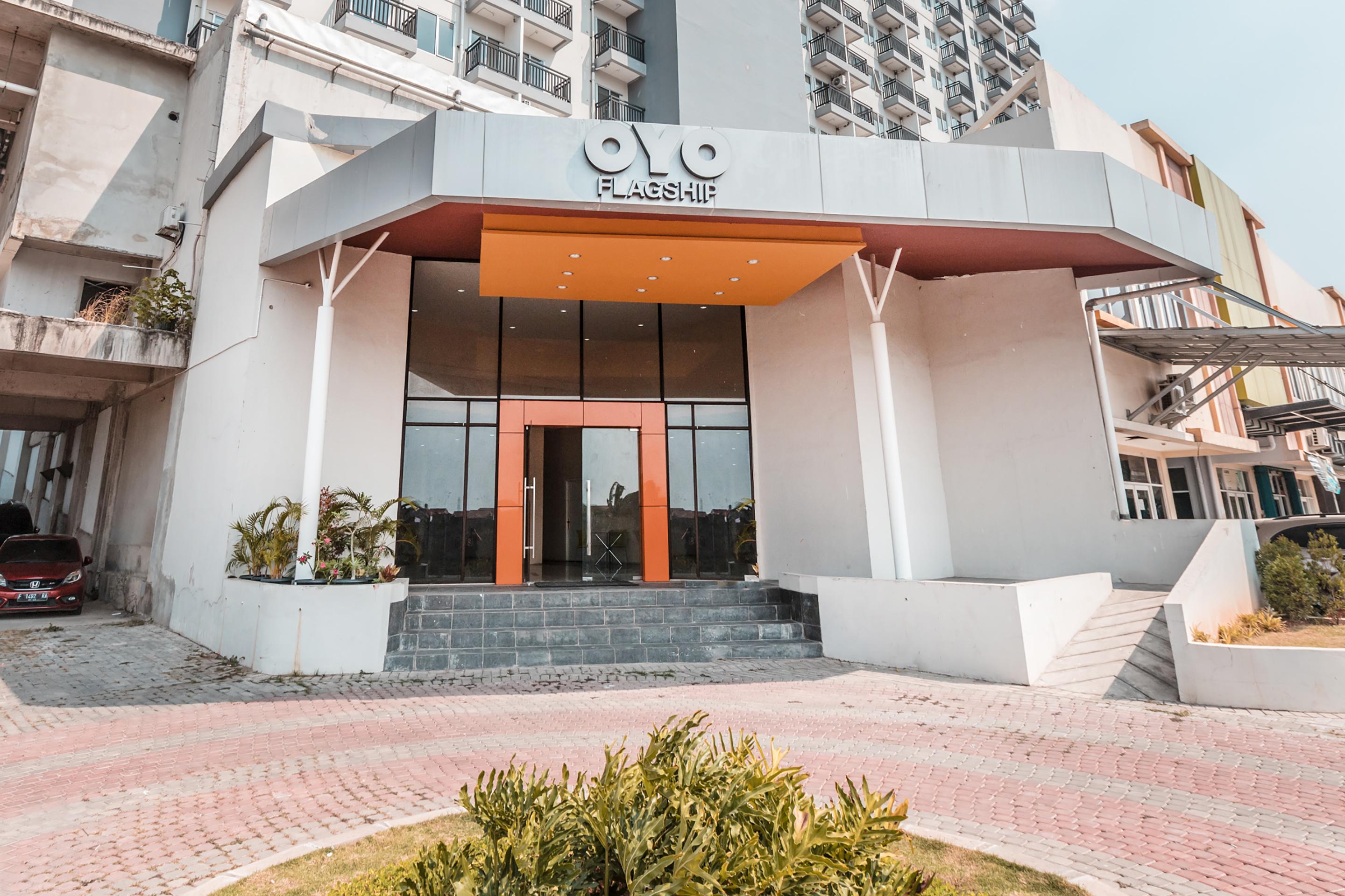 โอโย แฟล็กชิป 766 พรีมา ออร์ชาร์ด Hotel เบกาซิ ภายนอก รูปภาพ